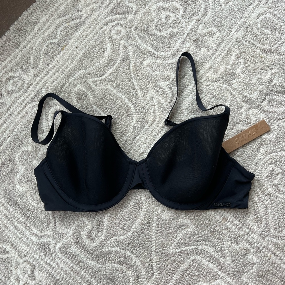 Skims Weightless Demi Bra 36B